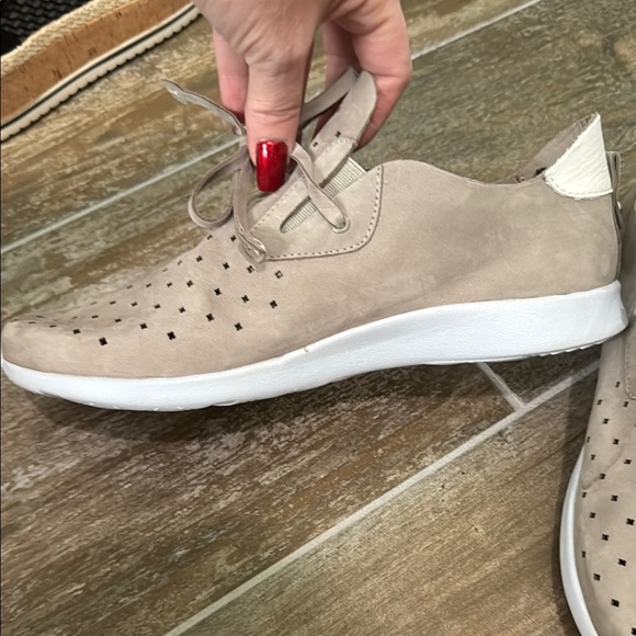 Nurture by Lamaze Beige Perforated Athletic Shoes - Picture 5 of 11